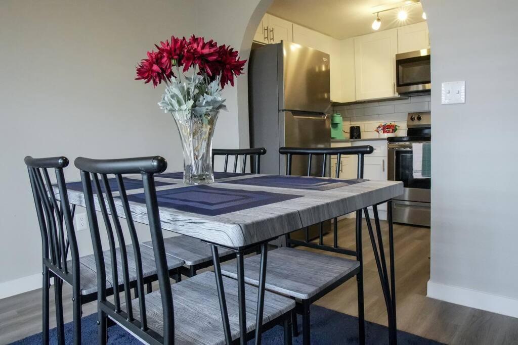 2 Bedroom Minutes From Las Vegas Strip And Airport Luaran gambar