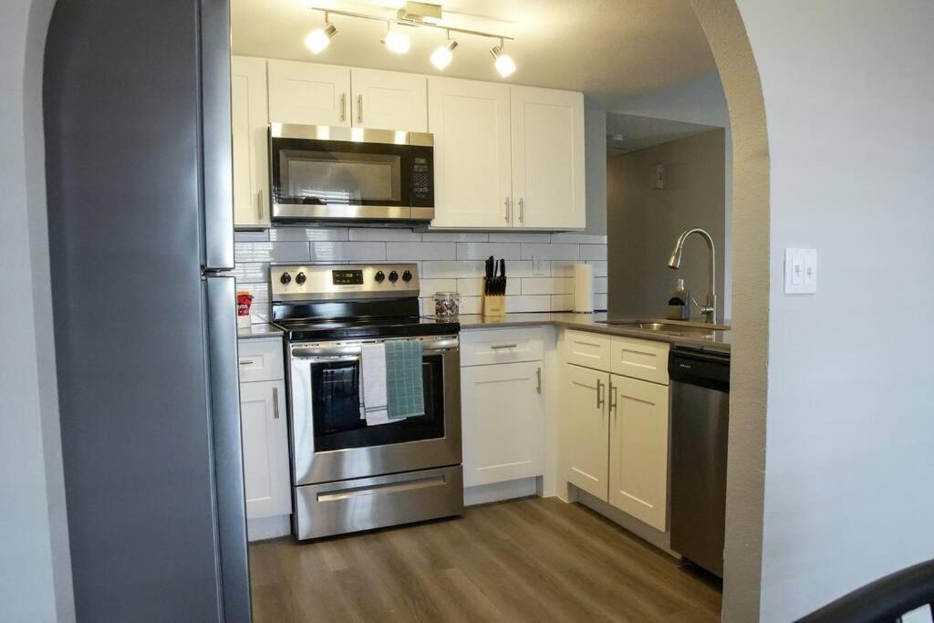 2 Bedroom Minutes From Las Vegas Strip And Airport Luaran gambar