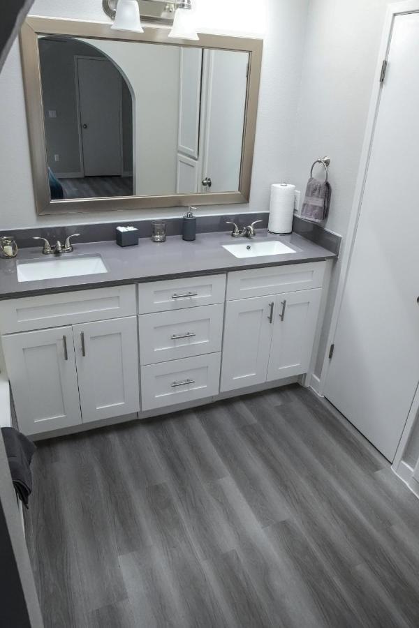 2 Bedroom Minutes From Las Vegas Strip And Airport Luaran gambar